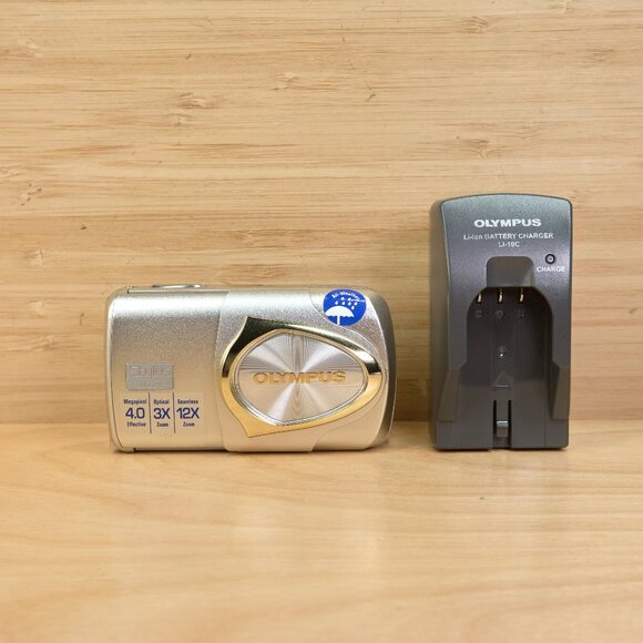 Vintage Olympus Stylus 410 / 4MP Compact Digital Camera / Tested & Working - Picture 2 of 7